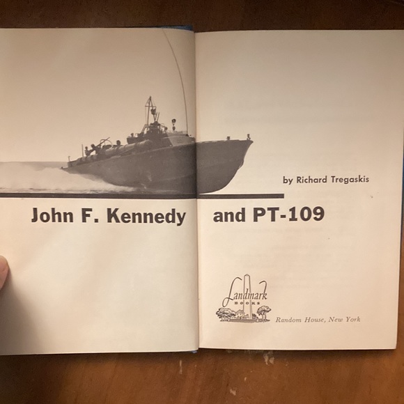 Landmark Book John F. Kennedy and PT-109 - Picture 3 of 8